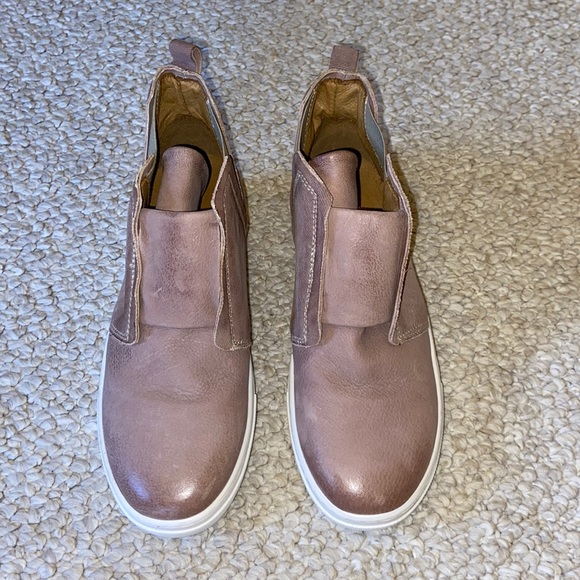 Free People Shoes - Fee people muted rose/link bootie